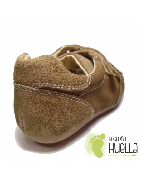 Zapatillas deportivas camel con velcro para niños Ellos