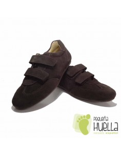 Zapatillas deportivas marrones  con velcro para niños