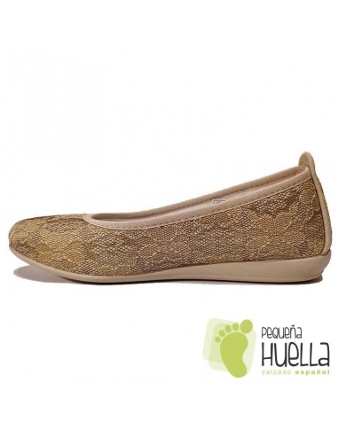 Zapatillas doradas calle señora Percla