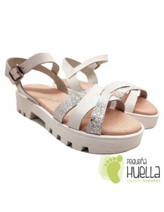comprar Sandalia Piel blanca y plata para chicas Marichica 498