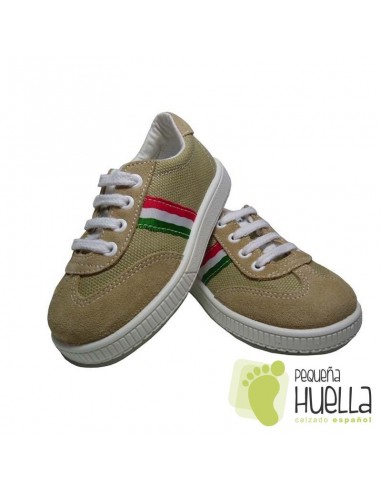 Zapatillas Deportivas tenis Niños niñas Bandera lona camel Titanitos con cordones. en Las Rozas