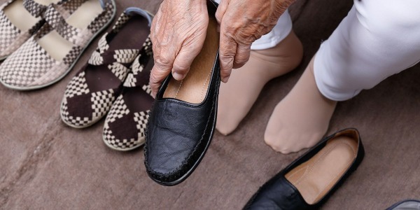 Los mejores zapatos para personas mayores