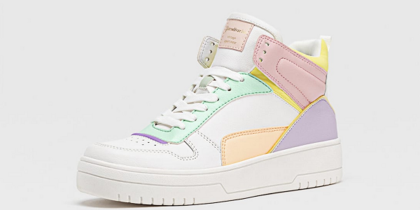Zapatillas de colores pasteles