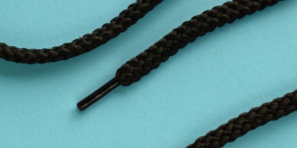 Cómo se llama la punta de los cordones