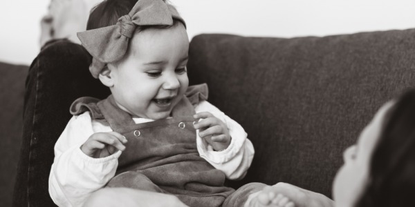 Accesorios de pelo para bebés como diademas, cintas y lazos