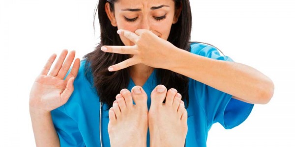 Cómo quitar el mal olor de pies para siempre